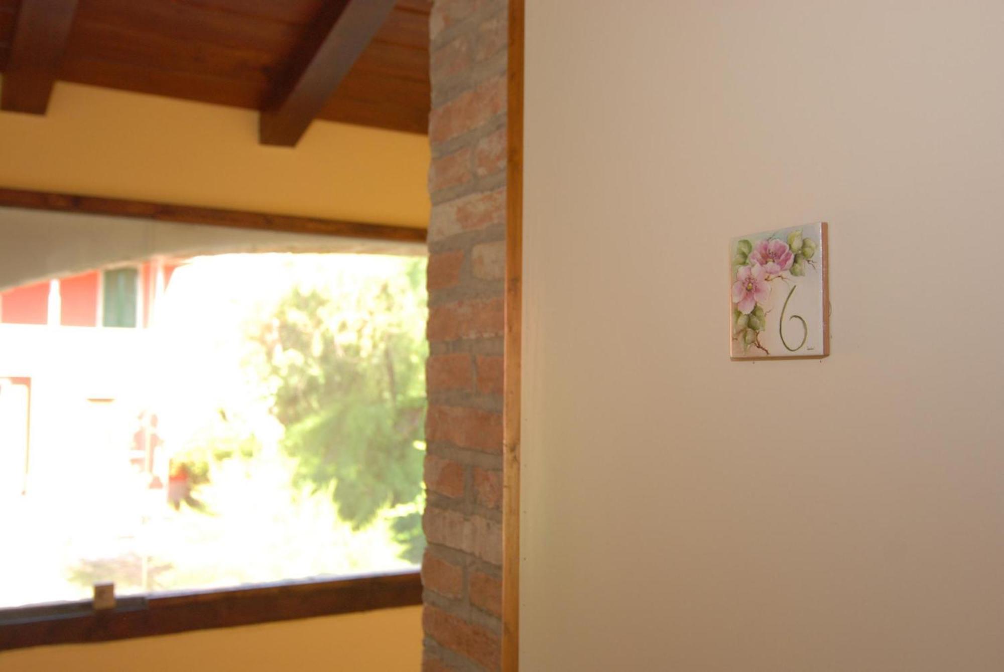 Agriturismo Torrazzetta Casteggio Zimmer foto